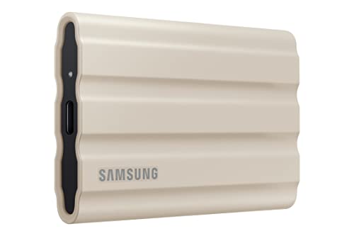 Samsung Portable SSD T7 Shield (MU-PE2T0K/EU), 2 TB, USB 3.2 Gen.2, 1.050 MB/s Lesen, 1.000 MB/s Schreiben, robuste externe Festplatte für Mac, PC, Smartphone und Spielekonsole, Beige