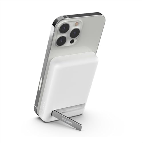 Belkin Magnetische 5000mAh Powerbank, Externer Handy-Akku, Kompatibel mit MagSafe, mit Passthrough-Ladefunktion und Ständer, 7,5W Ausgang, 10W Eingang, für iPhone 17, Air, 16, 15, Pixelsnap – Weiß