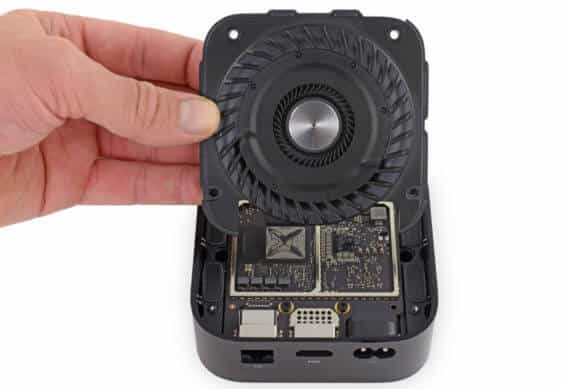 Blick ins apple TV 4K - iFixit