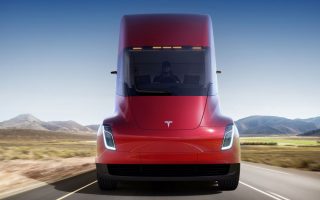 Revolutionär: Tesla präsentiert Elektro-LKW