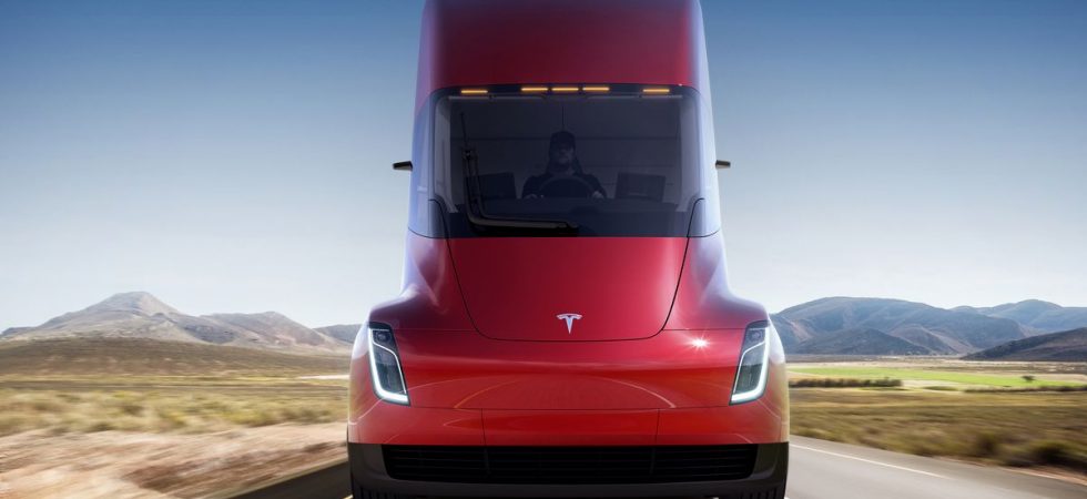 Revolutionär: Tesla präsentiert Elektro-LKW