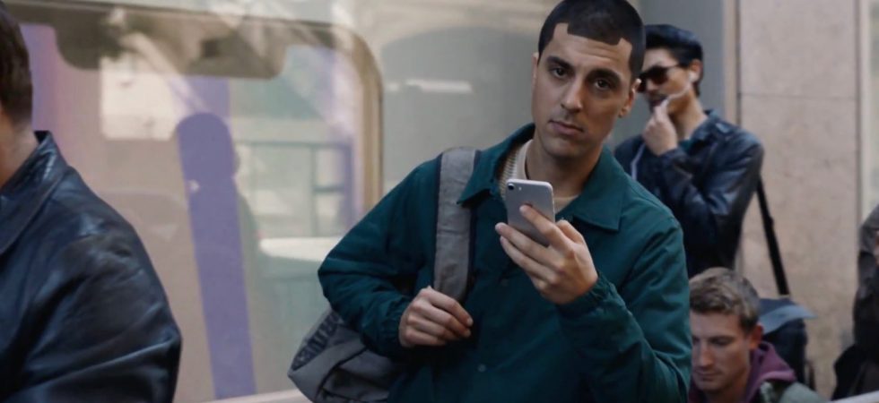 Samsung gibt zu: Gekauftes Foto in Werbung als Selfie von Galaxy A8 angepriesen