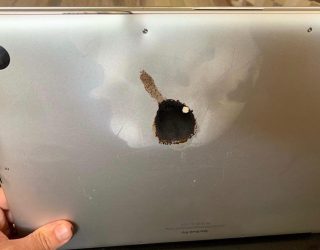 Feuer und Flamme: MacBook Pro brennt beinah Haus im Schlaf nieder