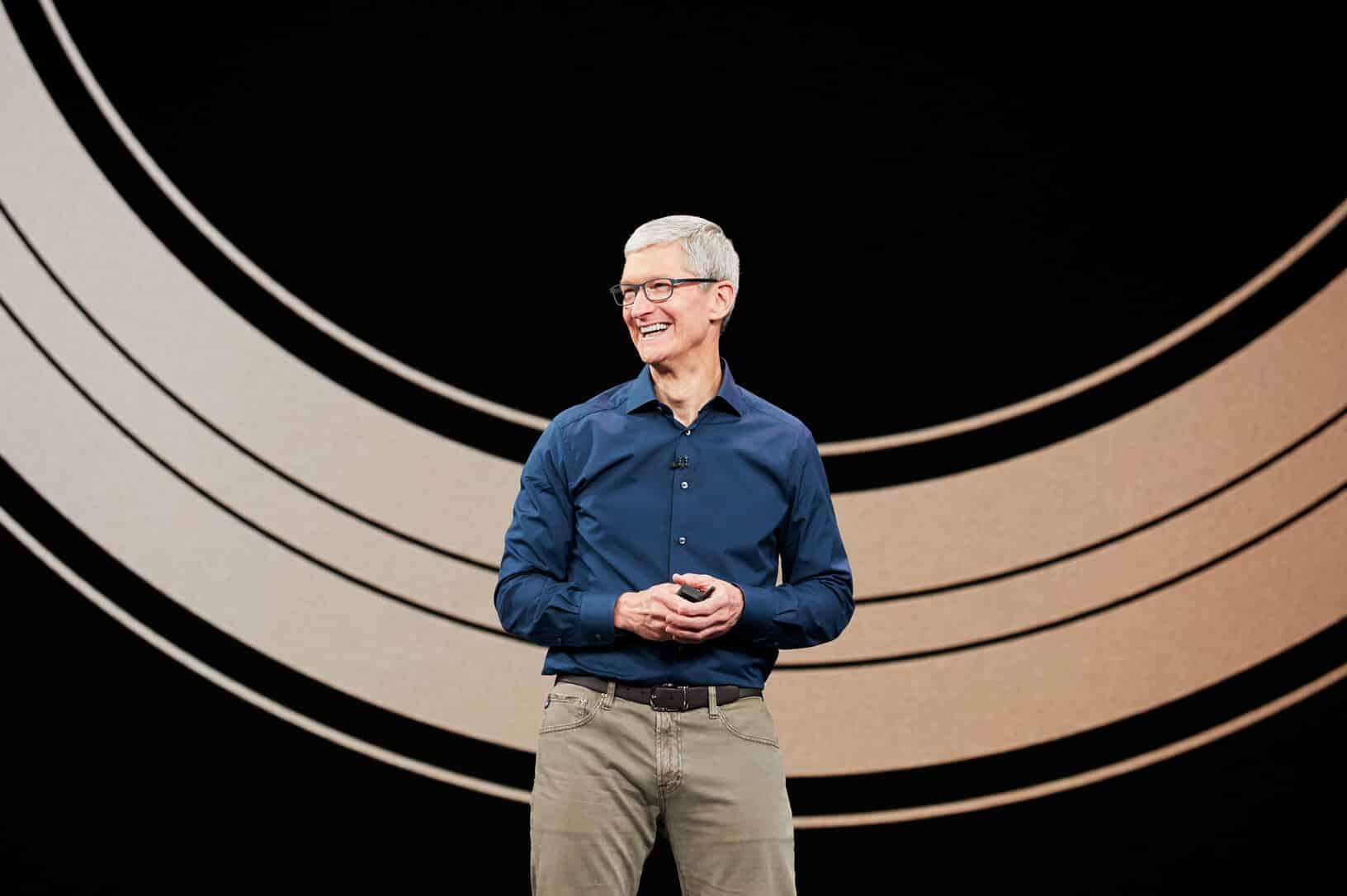 Tim Cook - Apple