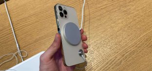 iPhone 15: Qi2-Unterstützung bringt schnelles Wireless Charging mit günstigen Chargern