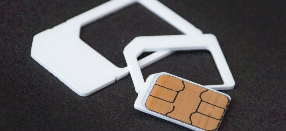 Schon das iPhone 14 könnte ohne SIM-Kartenschacht kommen